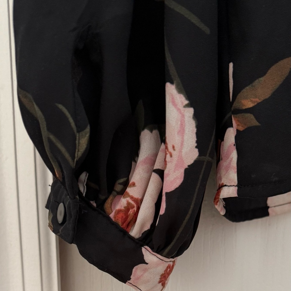 Worthington Floral Black Blouse Sz XL - Picture 6 of 6